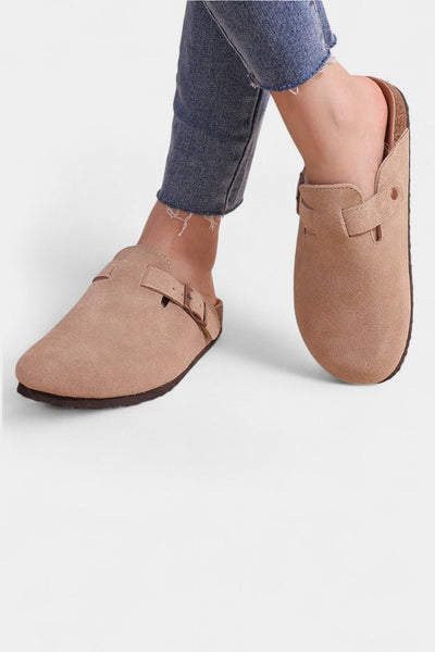 Tia™ Robust Suede Clogs